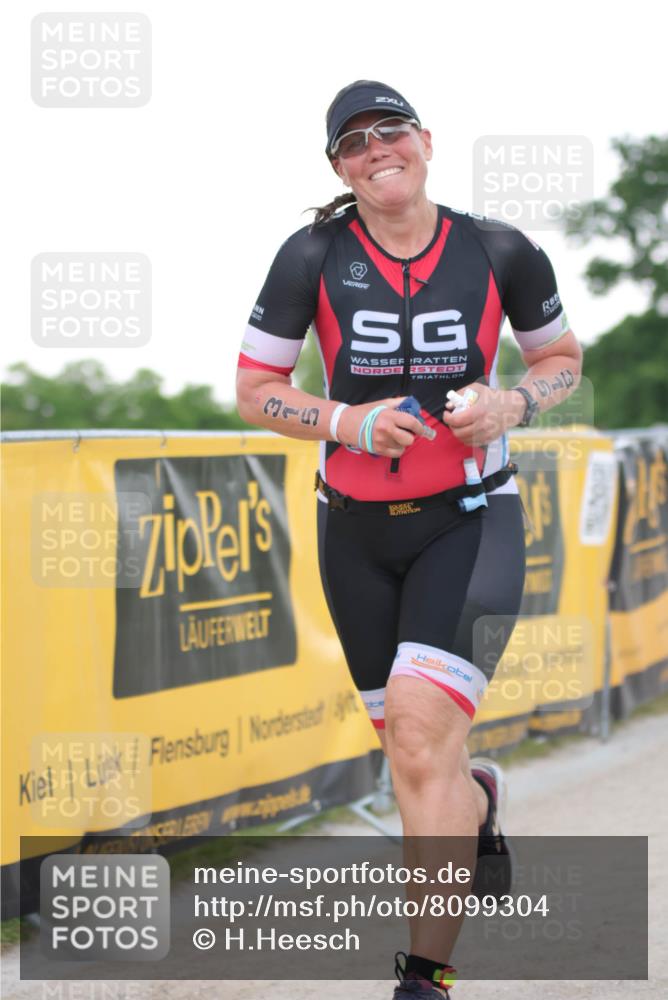 22.06.2025 - Viking Triathlon H.Heesch http://msf.ph/oto/8099304 22.06.2025 16:31:24 Laufen 315 meine-sportfotos.de