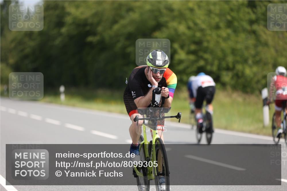 22.06.2025 - Viking Triathlon Yannick Fuchs http://msf.ph/oto/8099305 22.06.2025 11:23:44 Radfahren 6, 21, 45, 179, 334, 363, 385, 414, 642 meine-sportfotos.de