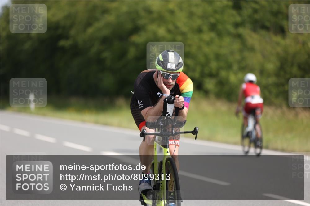 22.06.2025 - Viking Triathlon Yannick Fuchs http://msf.ph/oto/8099313 22.06.2025 11:23:44 Radfahren 6, 21, 45, 179, 334, 363, 385, 414, 642 meine-sportfotos.de