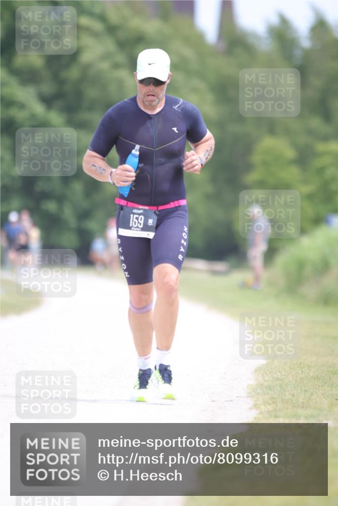 22.06.2025 - Viking Triathlon H.Heesch http://msf.ph/oto/8099316 22.06.2025 13:31:48 Laufen 159, 620, 631 meine-sportfotos.de
