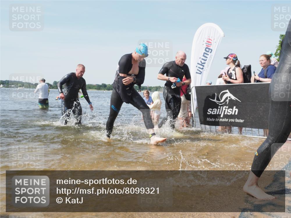 22.06.2025 - Viking Triathlon KatJ http://msf.ph/oto/8099321 22.06.2025 10:32:29 Schwimmen 53, 80, 147, 170, 173, 461, 492 meine-sportfotos.de