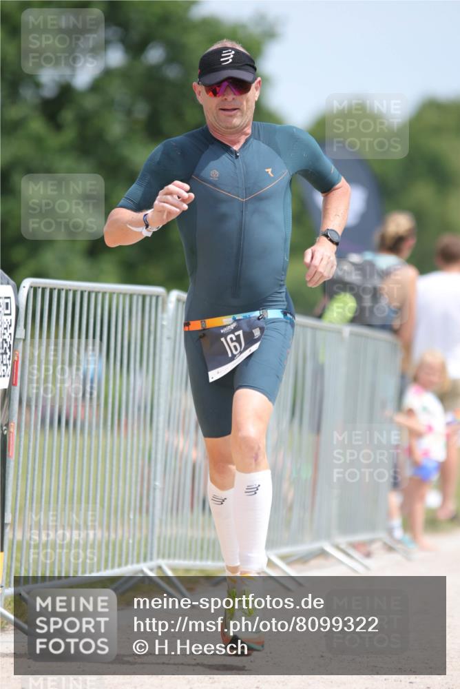22.06.2025 - Viking Triathlon H.Heesch http://msf.ph/oto/8099322 22.06.2025 13:16:36 Laufen 167 meine-sportfotos.de