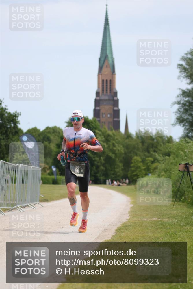 22.06.2025 - Viking Triathlon H.Heesch http://msf.ph/oto/8099323 22.06.2025 12:44:09 Laufen 90 meine-sportfotos.de