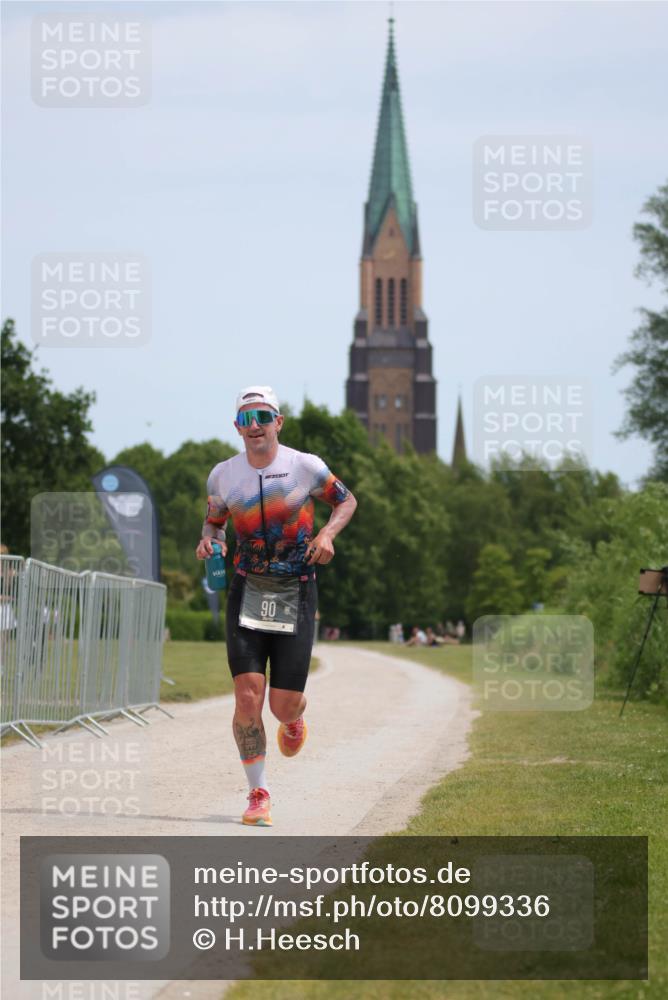 22.06.2025 - Viking Triathlon H.Heesch http://msf.ph/oto/8099336 22.06.2025 12:44:09 Laufen 90 meine-sportfotos.de