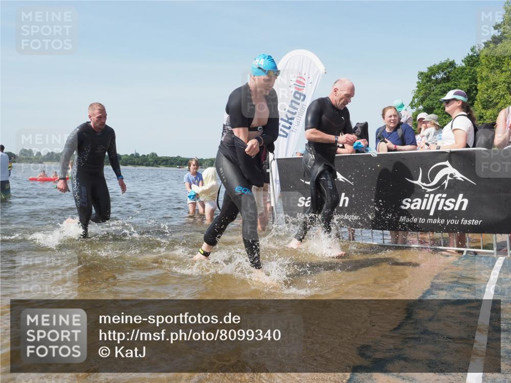 22.06.2025 - Viking Triathlon KatJ http://msf.ph/oto/8099340 22.06.2025 10:32:30 Schwimmen 53, 80, 147, 170, 173, 208, 461, 492 meine-sportfotos.de