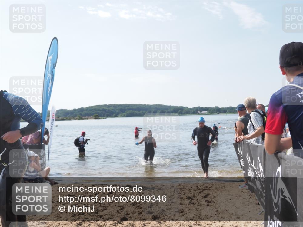 22.06.2025 - Viking Triathlon MichiJ http://msf.ph/oto/8099346 22.06.2025 10:43:50 Schwimmen 41, 362, 410, 480, 531 meine-sportfotos.de