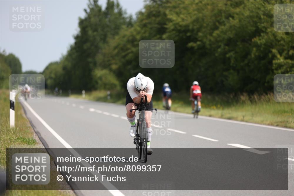 22.06.2025 - Viking Triathlon Yannick Fuchs http://msf.ph/oto/8099357 22.06.2025 11:23:47 Radfahren 6, 21, 45, 179, 363, 414 meine-sportfotos.de