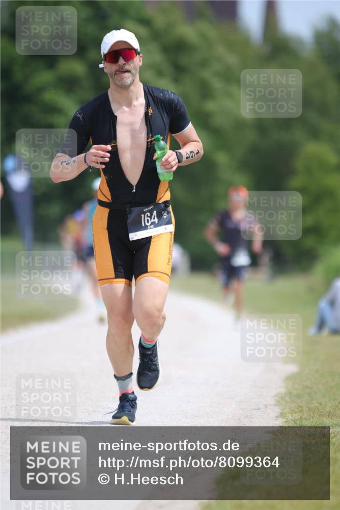 22.06.2025 - Viking Triathlon H.Heesch http://msf.ph/oto/8099364 22.06.2025 13:16:46 Laufen 164 meine-sportfotos.de