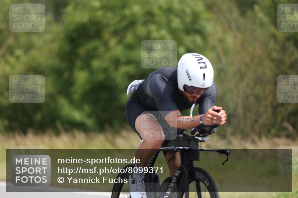 22.06.2025 - Viking Triathlon Yannick Fuchs http://msf.ph/oto/8099371 22.06.2025 12:02:39 Radfahren 18, 19, 40, 122, 187, 209, 244, 278, 316, 317, 350, 374, 377, 395, 428, 452, 506, 522, 536, 546, 630 meine-sportfotos.de