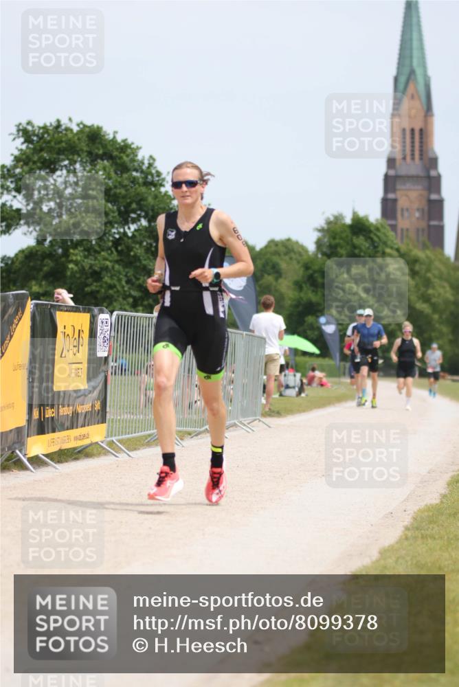 22.06.2025 - Viking Triathlon H.Heesch http://msf.ph/oto/8099378 22.06.2025 13:32:16 Laufen 606 meine-sportfotos.de