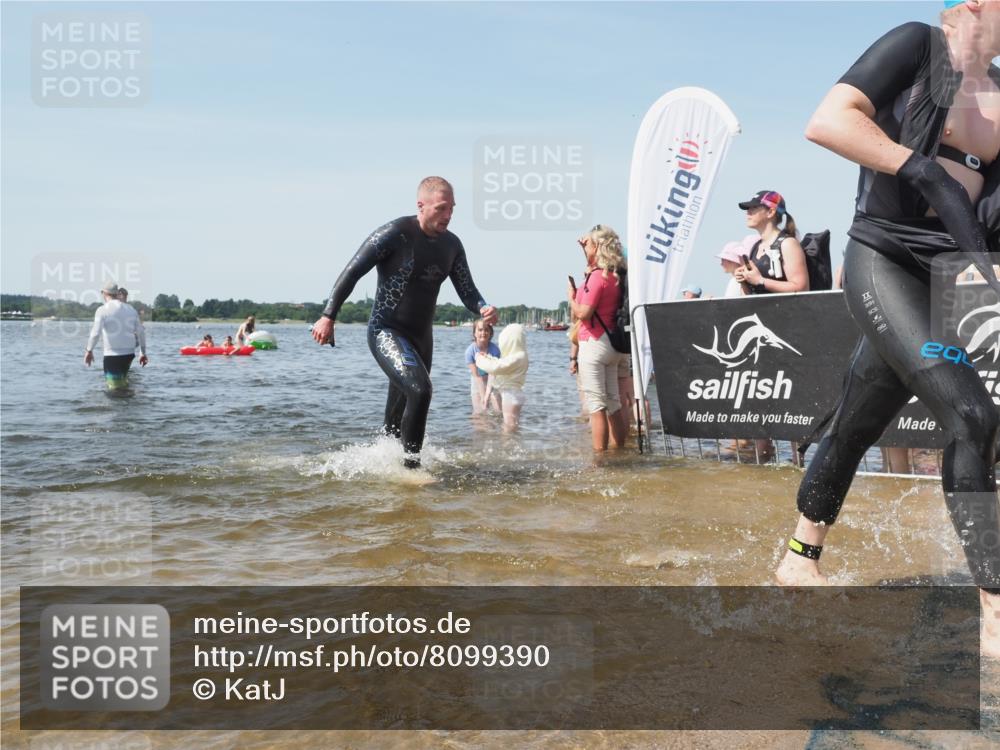 22.06.2025 - Viking Triathlon KatJ http://msf.ph/oto/8099390 22.06.2025 10:32:31 Schwimmen 53, 80, 147, 170, 173, 208, 278, 461, 492 meine-sportfotos.de