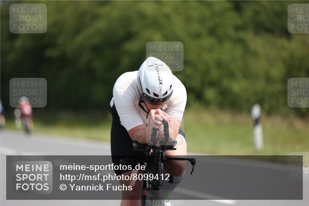 22.06.2025 - Viking Triathlon Yannick Fuchs http://msf.ph/oto/8099412 22.06.2025 11:23:49 Radfahren 6, 21, 45, 363, 414 meine-sportfotos.de
