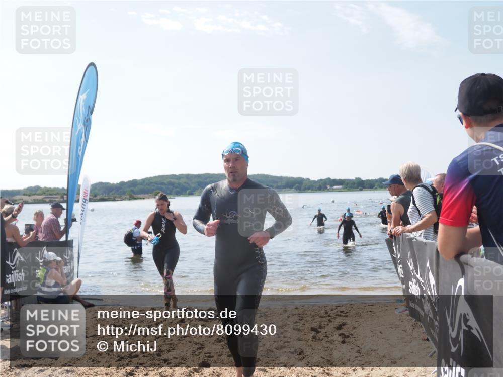 22.06.2025 - Viking Triathlon MichiJ http://msf.ph/oto/8099430 22.06.2025 10:43:52 Schwimmen 41, 249, 362, 410, 531, 627 meine-sportfotos.de