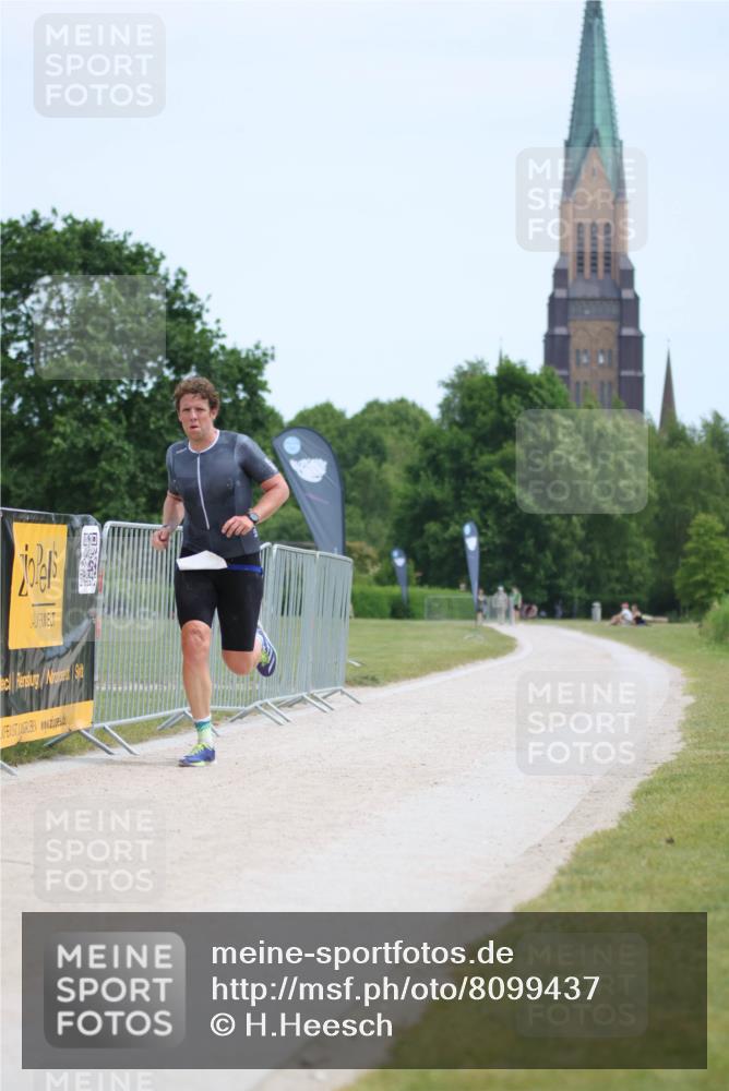 22.06.2025 - Viking Triathlon H.Heesch http://msf.ph/oto/8099437 22.06.2025 12:45:15 Laufen 384 meine-sportfotos.de