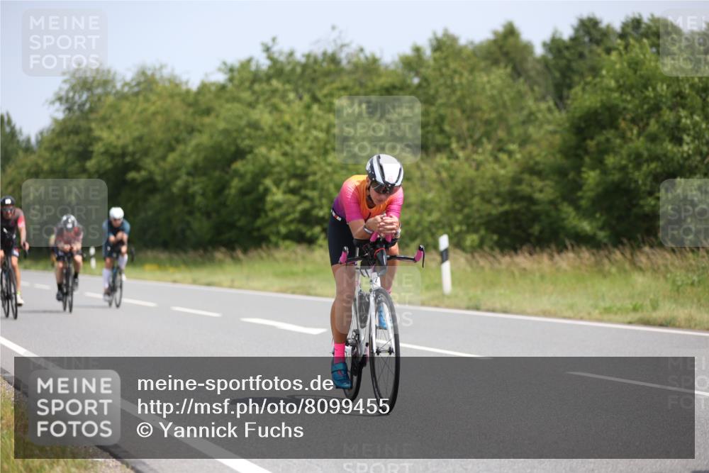 22.06.2025 - Viking Triathlon Yannick Fuchs http://msf.ph/oto/8099455 22.06.2025 12:02:42 Radfahren 18, 19, 40, 84, 122, 127, 187, 209, 240, 244, 316, 317, 350, 374, 377, 395, 428, 452, 506, 531, 536, 546, 630 meine-sportfotos.de
