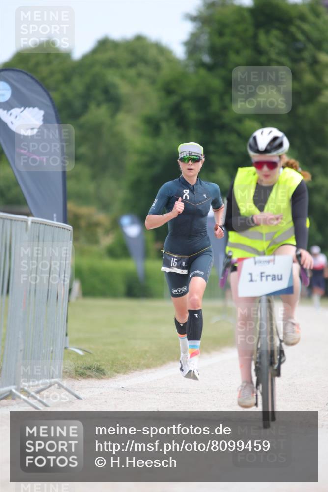 22.06.2025 - Viking Triathlon H.Heesch http://msf.ph/oto/8099459 22.06.2025 12:45:46 Laufen 15 meine-sportfotos.de