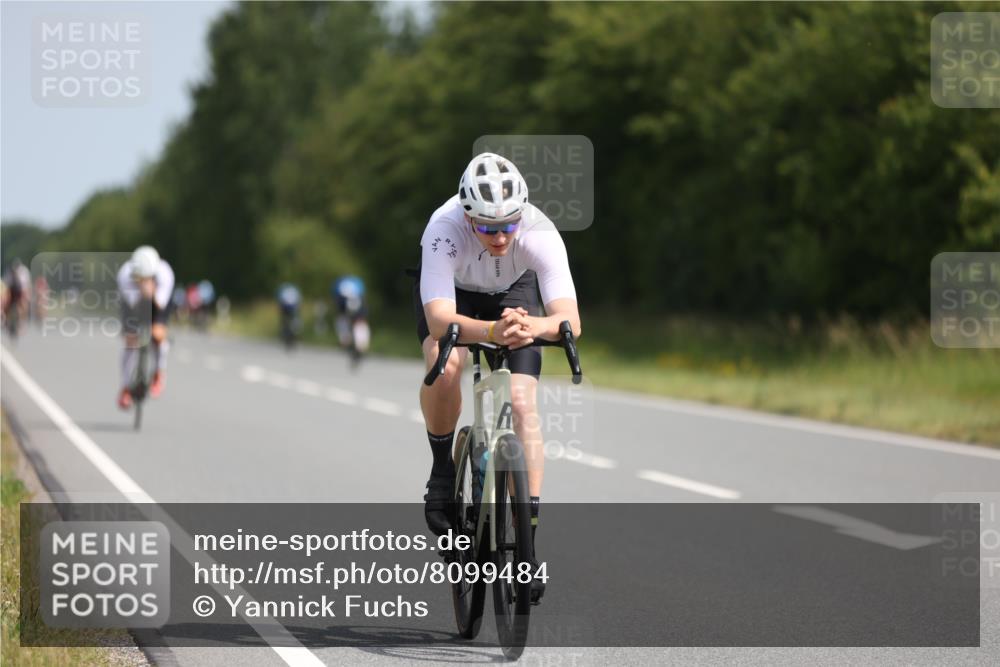 22.06.2025 - Viking Triathlon Yannick Fuchs http://msf.ph/oto/8099484 22.06.2025 11:24:01 Radfahren 436, 474, 658 meine-sportfotos.de