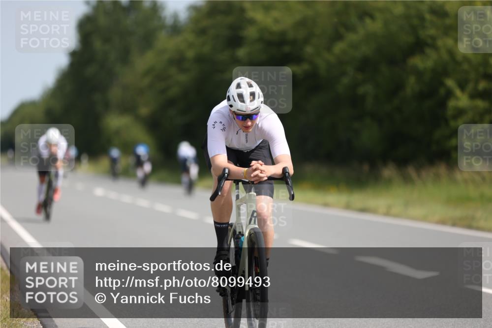 22.06.2025 - Viking Triathlon Yannick Fuchs http://msf.ph/oto/8099493 22.06.2025 11:24:01 Radfahren 436, 474, 658 meine-sportfotos.de