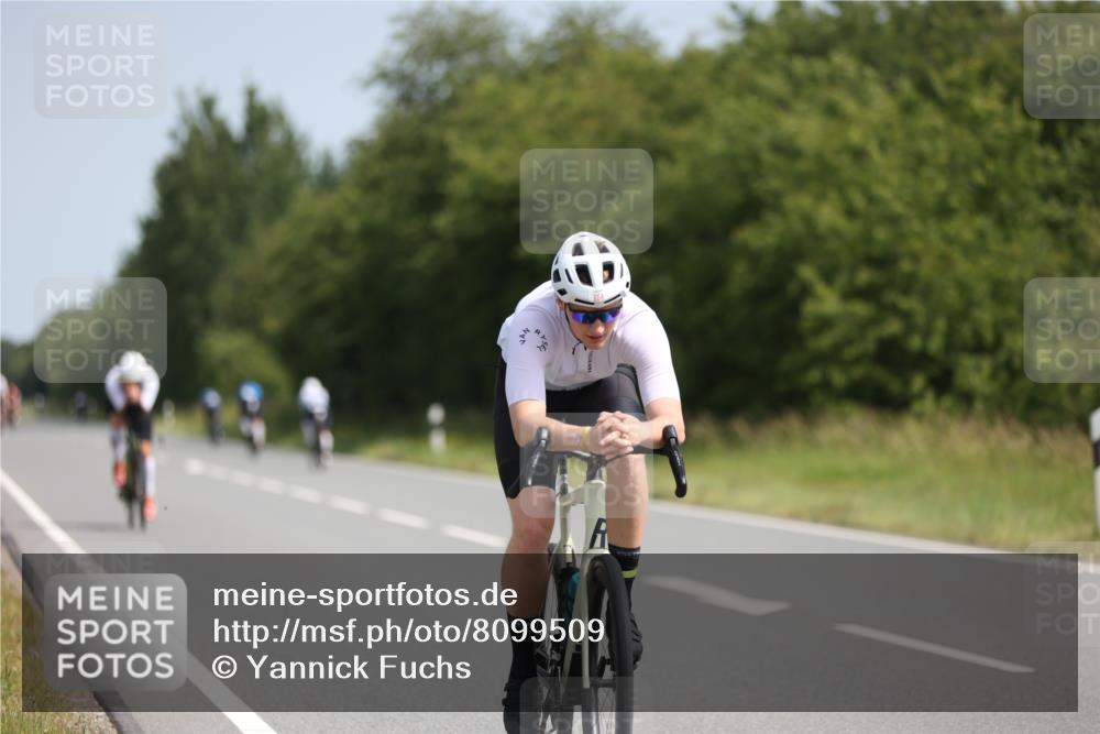 22.06.2025 - Viking Triathlon Yannick Fuchs http://msf.ph/oto/8099509 22.06.2025 11:24:01 Radfahren 436, 474, 658 meine-sportfotos.de