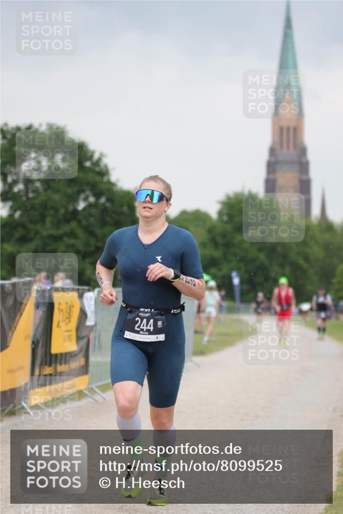 22.06.2025 - Viking Triathlon H.Heesch http://msf.ph/oto/8099525 22.06.2025 16:36:08 Laufen 244 meine-sportfotos.de