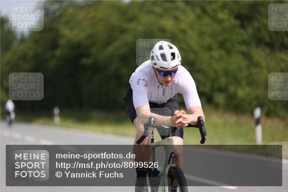 22.06.2025 - Viking Triathlon Yannick Fuchs http://msf.ph/oto/8099526 22.06.2025 11:24:02 Radfahren 436, 474, 658 meine-sportfotos.de