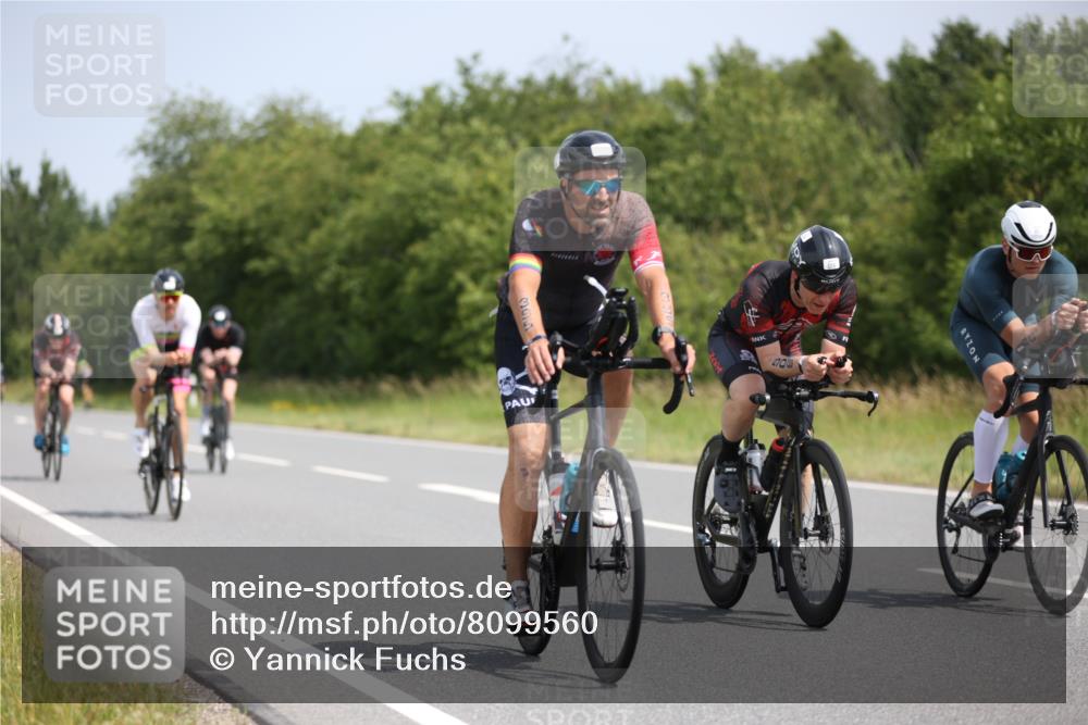 22.06.2025 - Viking Triathlon Yannick Fuchs http://msf.ph/oto/8099560 22.06.2025 12:02:44 Radfahren 18, 19, 40, 84, 122, 127, 137, 187, 209, 240, 244, 316, 317, 374, 377, 395, 428, 452, 506, 531, 546, 630 meine-sportfotos.de