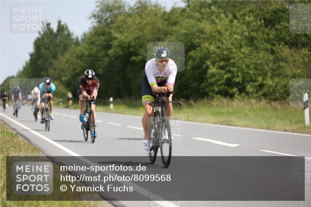 22.06.2025 - Viking Triathlon Yannick Fuchs http://msf.ph/oto/8099568 22.06.2025 12:02:44 Radfahren 18, 19, 40, 84, 122, 127, 137, 187, 209, 240, 244, 316, 317, 374, 377, 395, 428, 452, 506, 531, 546, 630 meine-sportfotos.de