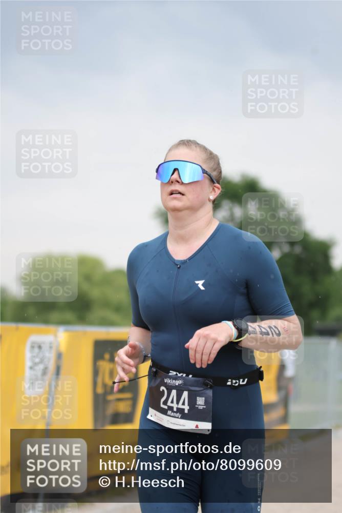 22.06.2025 - Viking Triathlon H.Heesch http://msf.ph/oto/8099609 22.06.2025 16:36:08 Laufen 244 meine-sportfotos.de