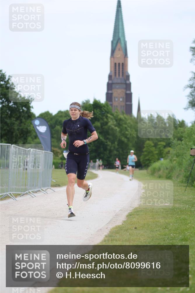 22.06.2025 - Viking Triathlon H.Heesch http://msf.ph/oto/8099616 22.06.2025 12:46:36 Laufen 10 meine-sportfotos.de