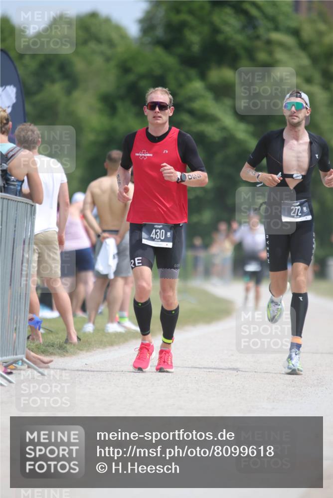 22.06.2025 - Viking Triathlon H.Heesch http://msf.ph/oto/8099618 22.06.2025 13:17:15 Laufen 158, 272, 430, 554 meine-sportfotos.de