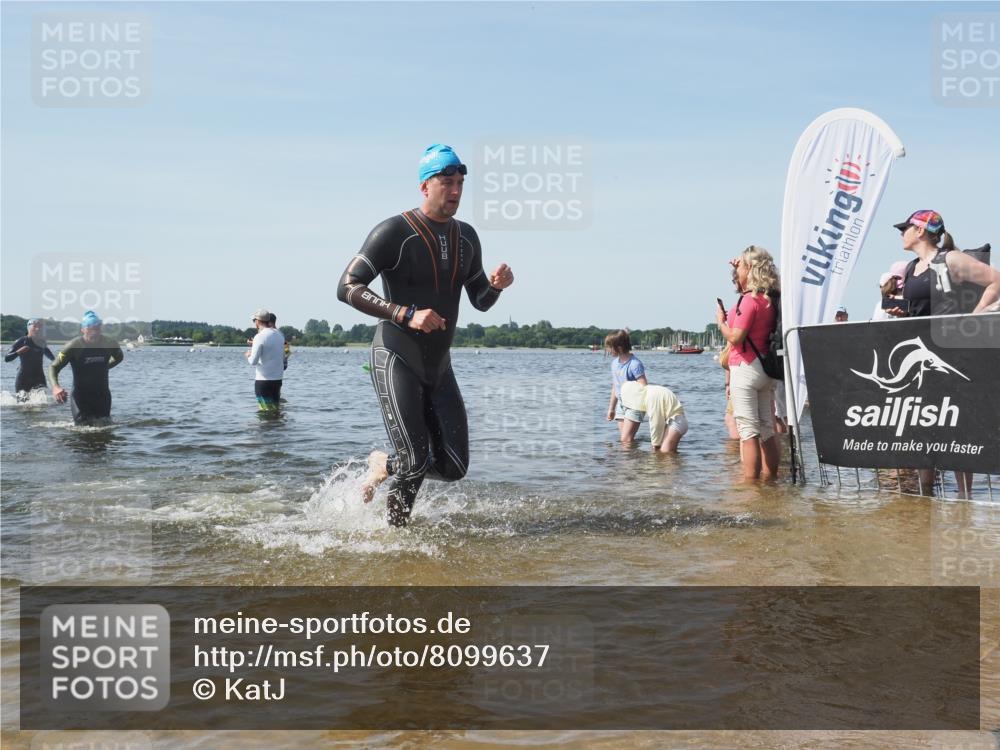 22.06.2025 - Viking Triathlon KatJ http://msf.ph/oto/8099637 22.06.2025 10:32:43 Schwimmen 80, 208, 278, 554 meine-sportfotos.de