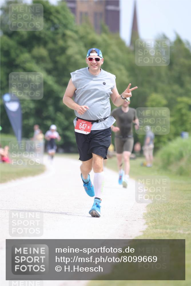 22.06.2025 - Viking Triathlon H.Heesch http://msf.ph/oto/8099669 22.06.2025 13:32:34 Laufen 473, 647 meine-sportfotos.de