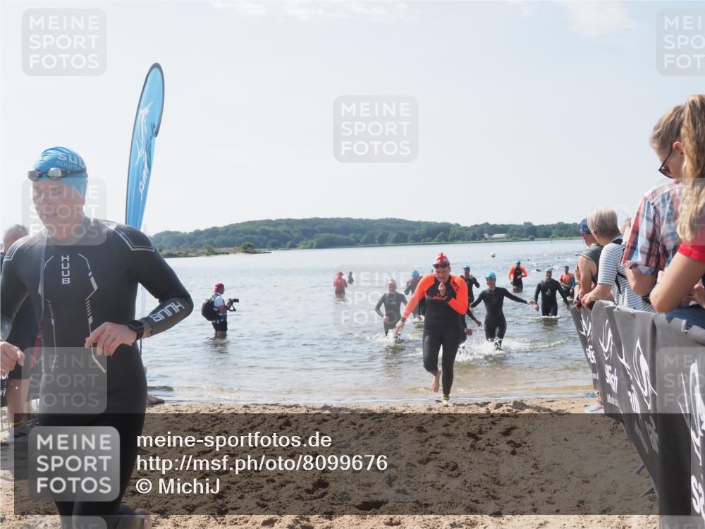 22.06.2025 - Viking Triathlon MichiJ http://msf.ph/oto/8099676 22.06.2025 10:44:14 Schwimmen 103, 123, 130, 343, 439, 442, 467, 637, 650 meine-sportfotos.de
