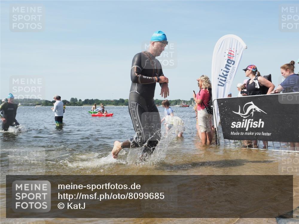 22.06.2025 - Viking Triathlon KatJ http://msf.ph/oto/8099685 22.06.2025 10:32:44 Schwimmen 80, 208, 278, 554 meine-sportfotos.de