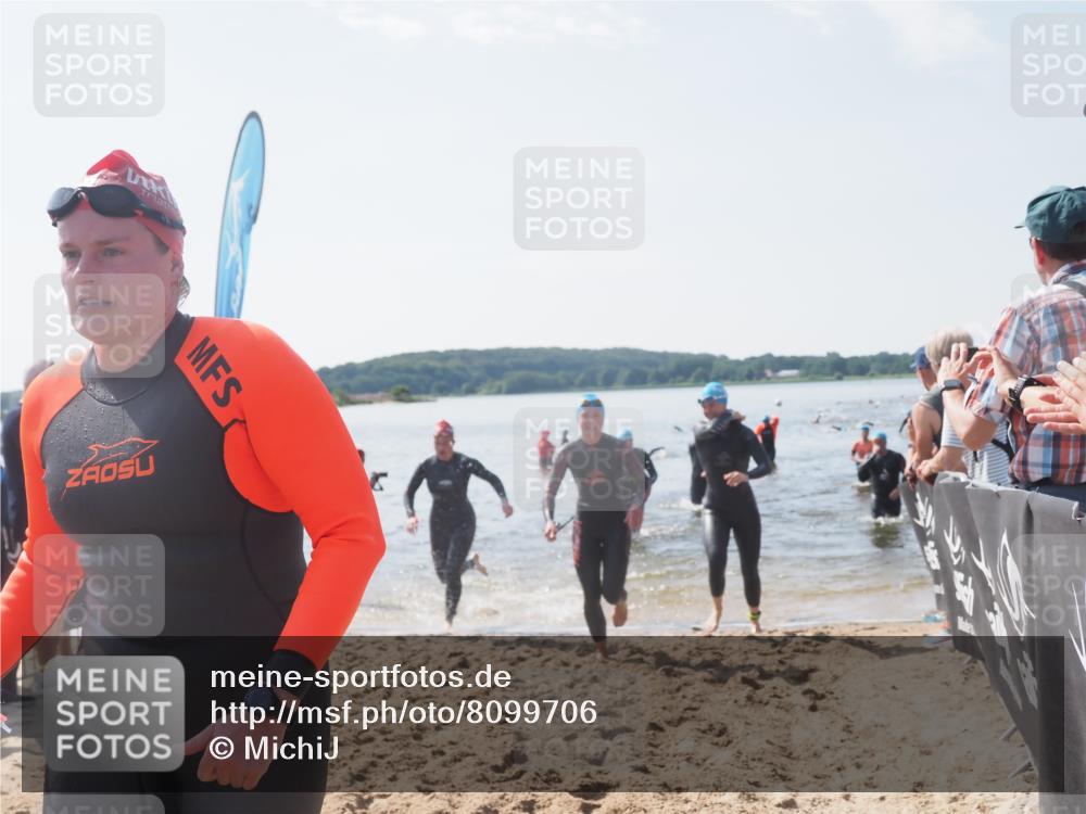 22.06.2025 - Viking Triathlon MichiJ http://msf.ph/oto/8099706 22.06.2025 10:44:17 Schwimmen 103, 123, 130, 343, 439, 467, 650 meine-sportfotos.de