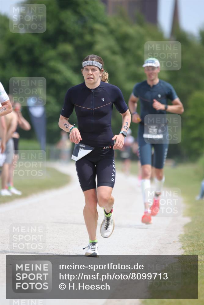 22.06.2025 - Viking Triathlon H.Heesch http://msf.ph/oto/8099713 22.06.2025 13:17:29 Laufen 10, 386, 529 meine-sportfotos.de