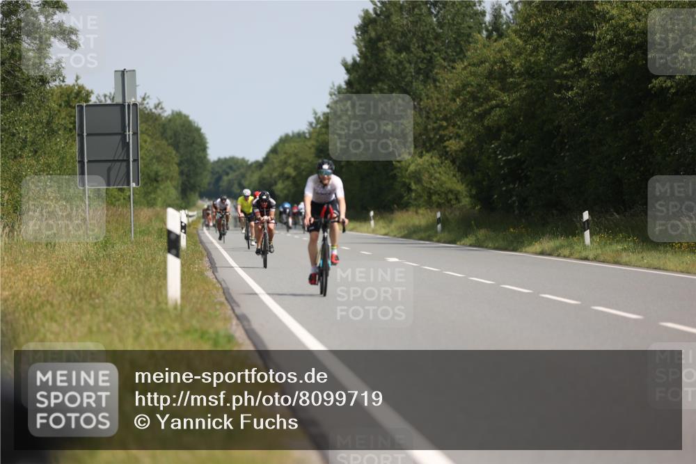22.06.2025 - Viking Triathlon Yannick Fuchs http://msf.ph/oto/8099719 22.06.2025 11:24:09 Radfahren 313, 383, 396, 436, 540, 618 meine-sportfotos.de