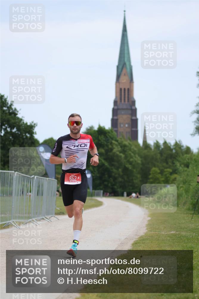 22.06.2025 - Viking Triathlon H.Heesch http://msf.ph/oto/8099722 22.06.2025 12:46:55 Laufen 652 meine-sportfotos.de