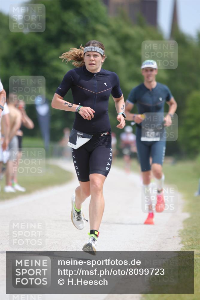 22.06.2025 - Viking Triathlon H.Heesch http://msf.ph/oto/8099723 22.06.2025 13:17:29 Laufen 10, 386, 529 meine-sportfotos.de