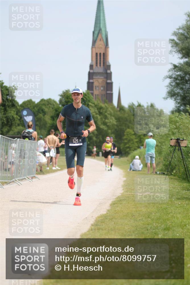 22.06.2025 - Viking Triathlon H.Heesch http://msf.ph/oto/8099757 22.06.2025 13:17:33 Laufen 10, 299, 386, 529 meine-sportfotos.de