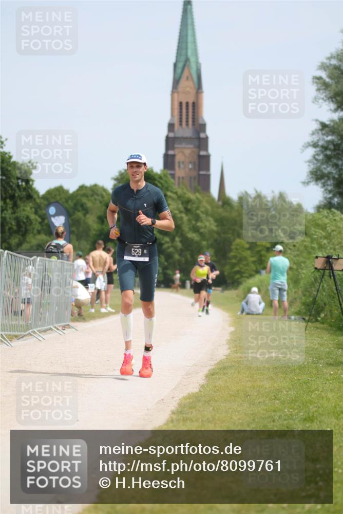 22.06.2025 - Viking Triathlon H.Heesch http://msf.ph/oto/8099761 22.06.2025 13:17:33 Laufen 10, 299, 386, 529 meine-sportfotos.de