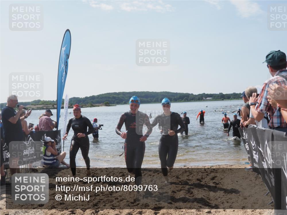 22.06.2025 - Viking Triathlon MichiJ http://msf.ph/oto/8099763 22.06.2025 10:44:18 Schwimmen 103, 123, 130, 343, 439, 467, 650 meine-sportfotos.de