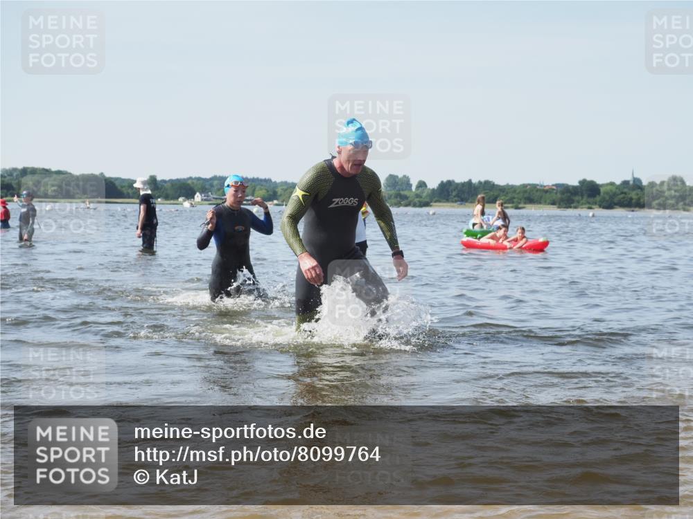 22.06.2025 - Viking Triathlon KatJ http://msf.ph/oto/8099764 22.06.2025 10:32:46 Schwimmen 80, 208, 278, 554 meine-sportfotos.de
