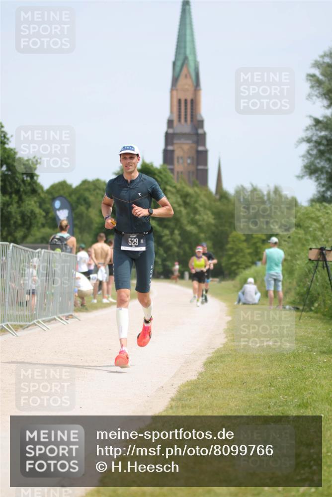 22.06.2025 - Viking Triathlon H.Heesch http://msf.ph/oto/8099766 22.06.2025 13:17:33 Laufen 10, 299, 386, 529 meine-sportfotos.de