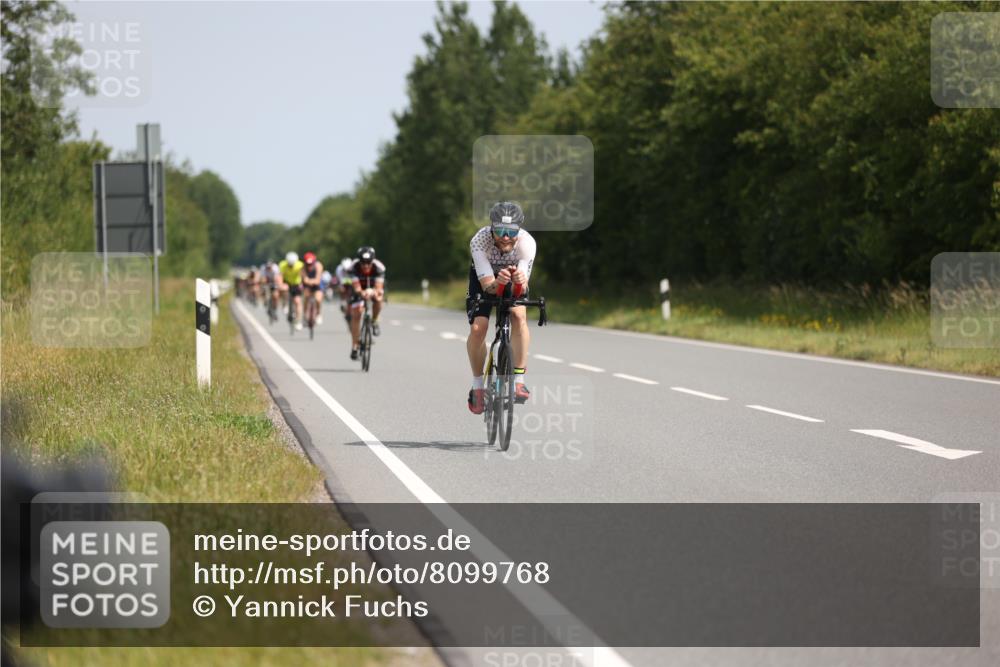 22.06.2025 - Viking Triathlon Yannick Fuchs http://msf.ph/oto/8099768 22.06.2025 11:24:11 Radfahren 313, 383, 396, 540, 618 meine-sportfotos.de