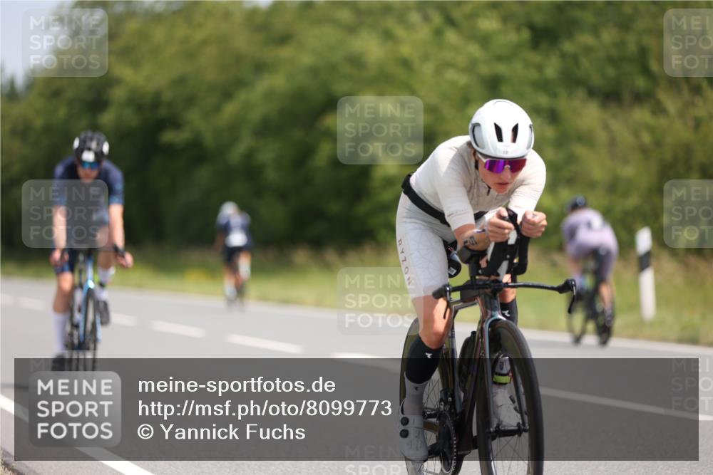 22.06.2025 - Viking Triathlon Yannick Fuchs http://msf.ph/oto/8099773 22.06.2025 12:02:48 Radfahren 19, 40, 84, 122, 127, 137, 187, 209, 240, 244, 316, 377, 395, 428, 452, 506, 531 meine-sportfotos.de