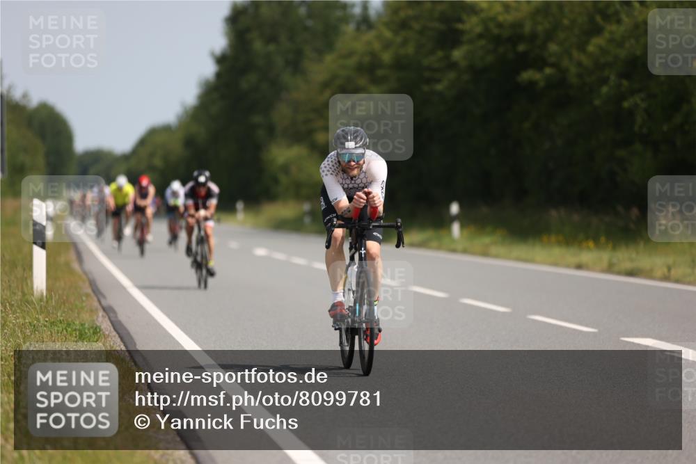 22.06.2025 - Viking Triathlon Yannick Fuchs http://msf.ph/oto/8099781 22.06.2025 11:24:11 Radfahren 313, 383, 396, 540, 618 meine-sportfotos.de
