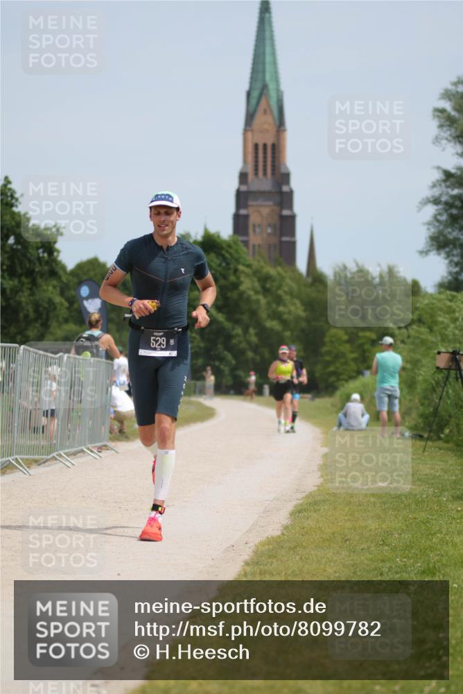 22.06.2025 - Viking Triathlon H.Heesch http://msf.ph/oto/8099782 22.06.2025 13:17:33 Laufen 10, 299, 386, 529 meine-sportfotos.de