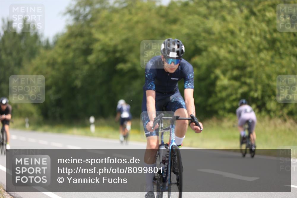 22.06.2025 - Viking Triathlon Yannick Fuchs http://msf.ph/oto/8099801 22.06.2025 12:02:49 Radfahren 19, 39, 84, 122, 127, 137, 187, 209, 240, 244, 316, 377, 428, 452, 531 meine-sportfotos.de