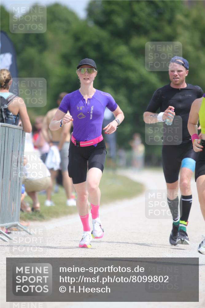 22.06.2025 - Viking Triathlon H.Heesch http://msf.ph/oto/8099802 22.06.2025 13:17:39 Laufen 195, 299, 529, 612 meine-sportfotos.de